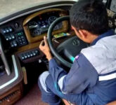 Kawal Armada Mudik 2026 Mercedes-Benz Terapkan Mekanik Bersertifikat Global, 12 Posko Siaga Hadang Gangguan Bus Kawal Armada Mudik 2026 Mercedes-Benz Terapkan Mekanik Bersertifikat Global, 12 Posko Siaga Hadang Gangguan Bus