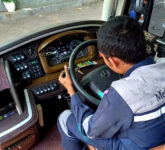 Kawal Arus Mudik 2026, DCVI Siagakan 12 Titik Layanan Mercedes-Benz Bus Lebaran Rescue Siap Layani Darurat dalam 10 Menit Kawal Arus Mudik 2026, DCVI Siagakan 12 Titik Layanan Mercedes-Benz Bus Lebaran Rescue Siap Layani Darurat dalam 10 Menit