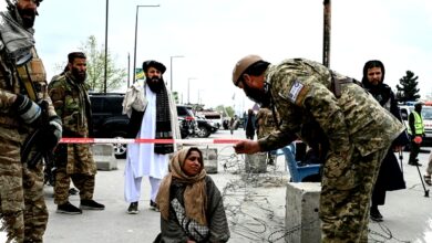Keluarga Korban Bom Kabul Masih Berjuang Temukan Kehilangan, Luka dan Pertanyaan yang Tak Terjawab
