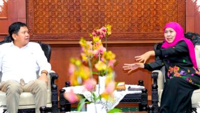 Khofifah Dorong Perhutani Perkuat Hutan Berkelanjutan, Aren dan Mangrove Jadi Kunci