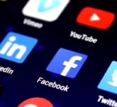 Komdigi Larang Anak Di Bawah 16 Tahun Gunakan Media Sosial Populer seperti Roblox dan Bigo Live