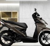 Lebaran 2026 Naik Honda Beat 125 Connected, Hemat dan Cerdas Menekan Yamaha Fazzio