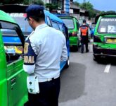 Libur Tapi Dibayar Angkot Delman di Jabar Saat Mudik, Strategi Berani Cegah Macet Hingga Bebani Polri? Libur Tapi Dibayar Angkot Delman di Jabar Saat Mudik, Strategi Berani Cegah Macet Hingga Bebani Polri?