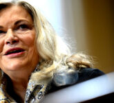 Lummis Tuntut Pengecualian Pajak $300 Untuk Kripto Biar Bitcoin Bisa Dipakai Bayar, Apakah Ini Akhir Kerumitan Pajak? Lummis Tuntut Pengecualian Pajak $300 Untuk Kripto Biar Bitcoin Bisa Dipakai Bayar, Apakah Ini Akhir Kerumitan Pajak?