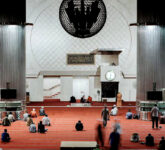 Malam Lailatulqadar Penuh Keajaiban, Hadis Menyingkap Rahasia Pahala Lebih Dari Seribu Bulan