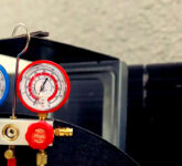 Manifold Gauge Menentukan Nasib AC Mobil Anda, Mengungkap Detak Tekanan Freon yang Tak Terlihat dan Peran Vitalnya dalam Perawatan Tepat Waktu