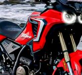 Mirip Africa Twin Versi Mini, QJMotor Tourino 250 DX Tawarkan Petualangan Premium Harga Terjangkau