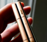 Motorola Razr Ultra Baru Sedikit Lebih Tebal, Mampukah Perubahan Kecil Ini Terbayar? Motorola Razr Ultra Baru Sedikit Lebih Tebal, Mampukah Perubahan Kecil Ini Terbayar?