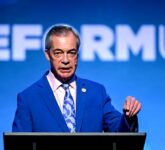 Nigel Farage Tarik Pasar Crypto Inggris, Investasi Strategis di Perusahaan Bitcoin Berlatar Kontroversi Politik