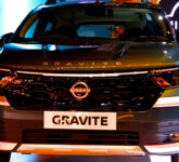 Nissan Gravite 2026 Resmi Meluncur, MPV 7 Penumpang Rp105 Juta dengan Kabin Luas dan Super Irit BBM Nissan Gravite 2026 Resmi Meluncur, MPV 7 Penumpang Rp105 Juta dengan Kabin Luas dan Super Irit BBM