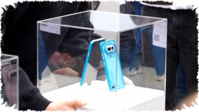 Nothing Phone 4a Tampil Berani di MWC 2026, Kombinasi Biru dan Pink Bikin Seri Ini Paling Segar di Kelasnya