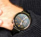 OnePlus Watch 4 Siap Menantang Galaxy Watch Ultra, Bocoran IP69 Jadi Senjata Utama