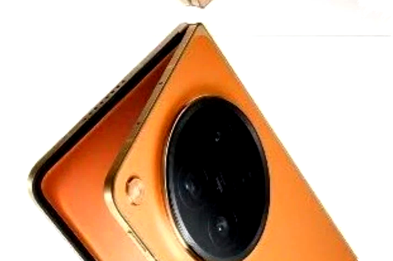 Oppo Find N6 Pecahkan Rekor Penjualan Hari Pertama, Varian 1TB Langsung Ludes Oppo Find N6 Pecahkan Rekor Penjualan Hari Pertama, Varian 1TB Langsung Ludes