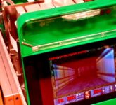 Otak Manusia Dalam Cawan Petri Akhirnya Bisa Main DOOM, Ancaman Baru Untuk AI dan Gamer Masa Kini