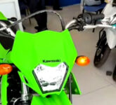 Pajak Motor KLX 2026 Naik, Ini Tarif Baru Ganti Plat dan Cara Bayar Online Tanpa Denda