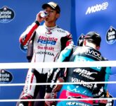 Podium Bersejarah Veda Ega Pratama, Aoyama Sebut Bakatnya Sangat Besar!