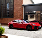 Porsche Satukan Panamera dan Taycan Demi Tekan Biaya, Strategi Jitu atau Risiko Besar?