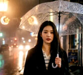 Prompt Gemini AI Edit Foto Sinematik Saat Hujan Malam Ramadan, Ciptakan Suasana Magis Penuh Makna