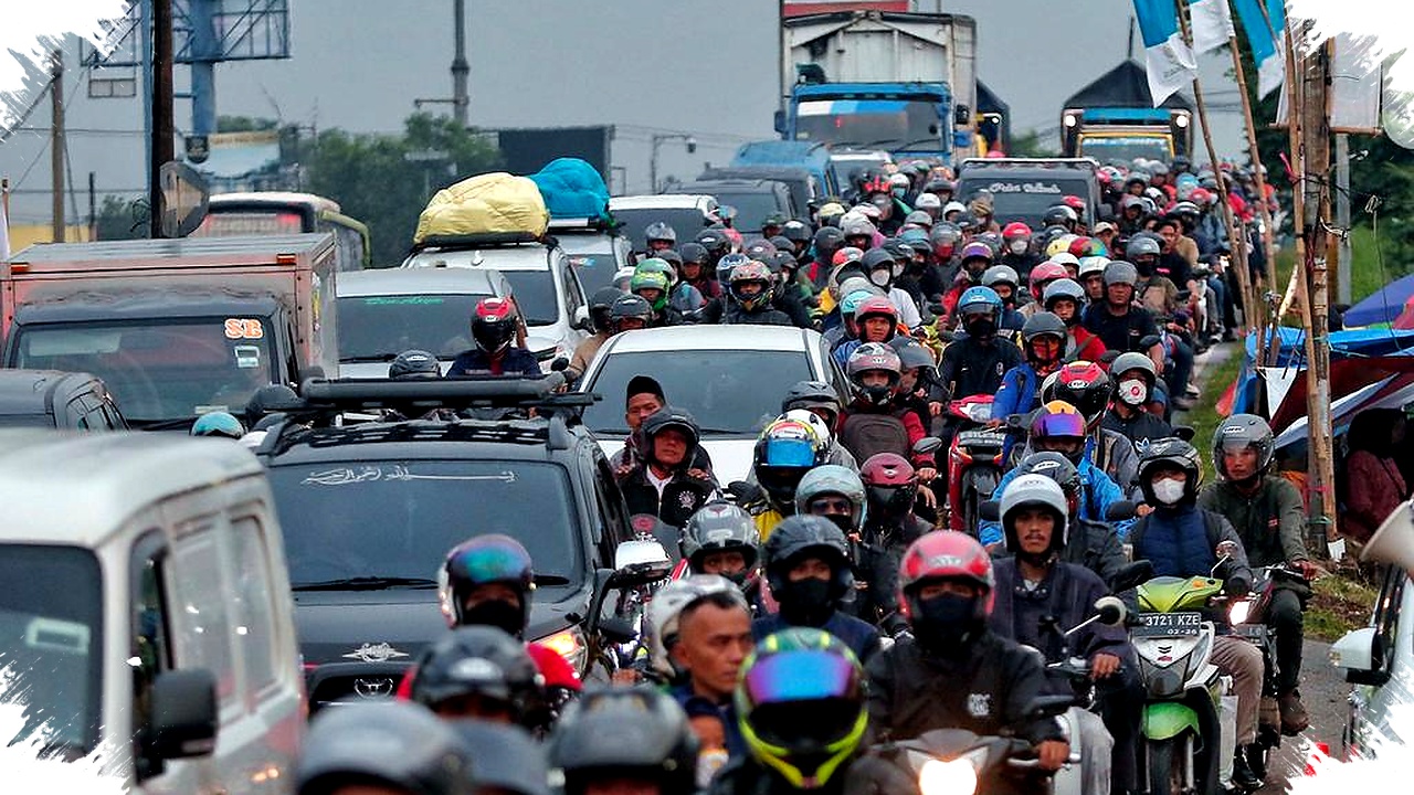 Puncak Arus Mudik Lebaran 2026 Diprediksi Mencekam, Jangan Abaikan Dua Gelombang Kepadatan Kendaraan! Puncak Arus Mudik Lebaran 2026 Diprediksi Mencekam, Jangan Abaikan Dua Gelombang Kepadatan Kendaraan!