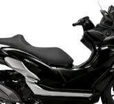 QJ Motor Fort 350 Resmi Masuk, Lawan NMAX Turbo dengan Navigasi AR dan Mesin 350cc QJ Motor Fort 350 Resmi Masuk, Lawan NMAX Turbo dengan Navigasi AR dan Mesin 350cc