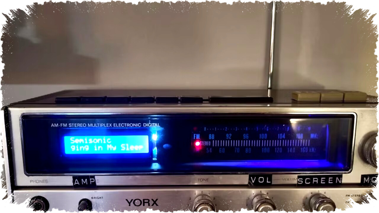 Radio Lawas Hidup Kembali, Jadi Plex Server Canggih Berkat Raspberry Pi dan Sentuhan Modern Radio Lawas Hidup Kembali, Jadi Plex Server Canggih Berkat Raspberry Pi dan Sentuhan Modern