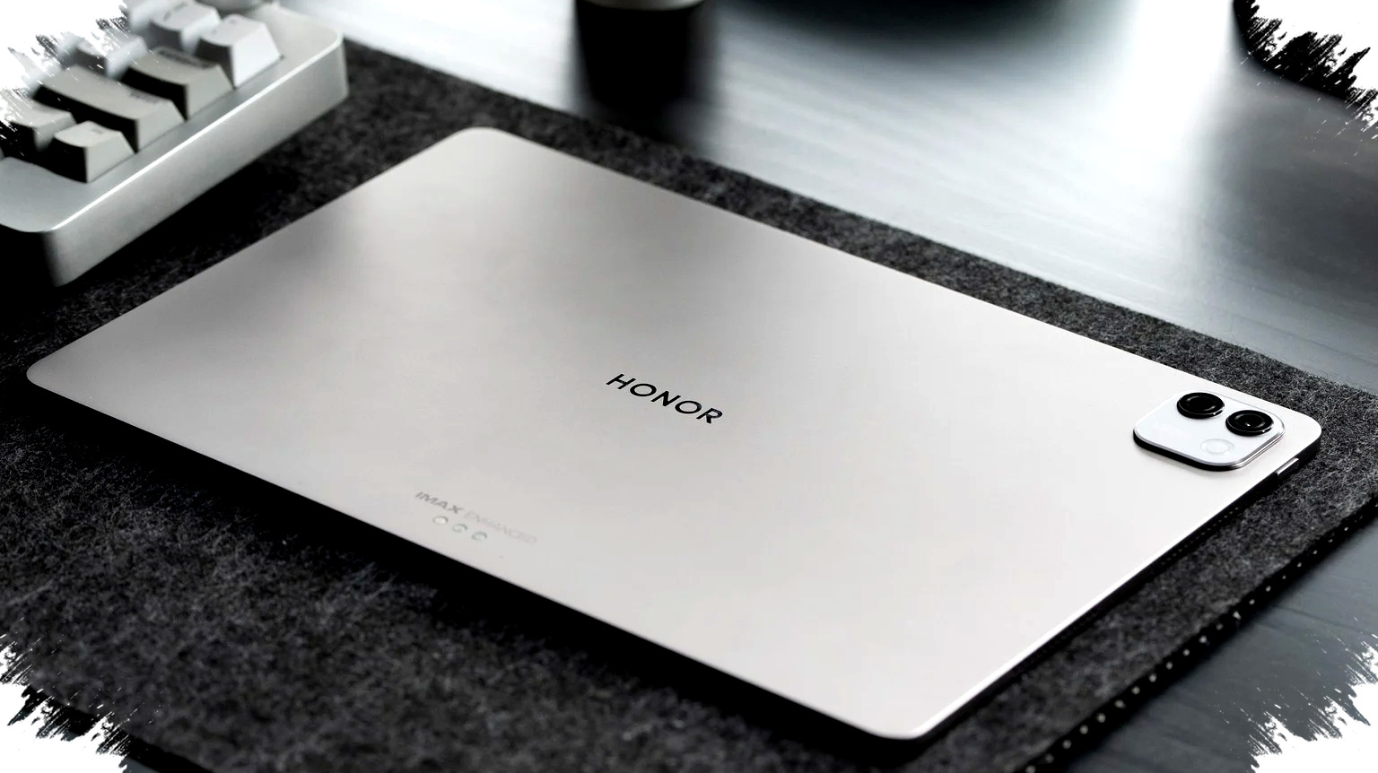 Review HONOR MagicPad 4, Tipis Memikat dan Serius Menggoda Laptop untuk Kerja Hiburan Review HONOR MagicPad 4, Tipis Memikat dan Serius Menggoda Laptop untuk Kerja Hiburan