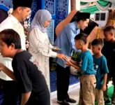 Ribuan Warga Antusias Riyayan Bersama Gubernur Jatim, Solidaritas dan Kebahagiaan Idul Fitri Terjalin Hangat
