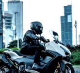 Saat Jalan Licin dan Rem Mendadak, Fitur Keamanan Yamaha TMAX Jadi Penentu