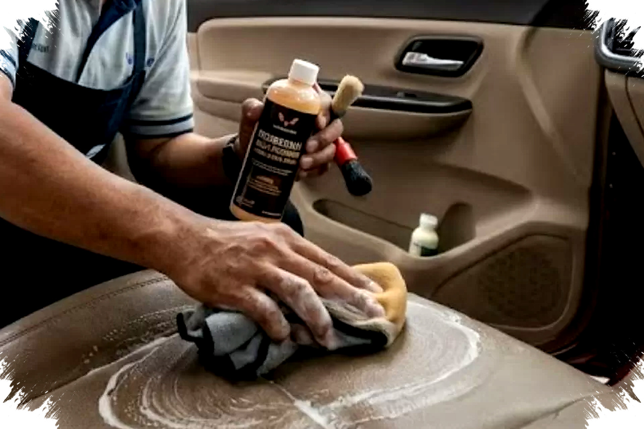 Salah Cara Membersihkan Jok Kulit Bikin Retak, Ini Langkah Aman yang Benar-benar Efektif Salah Cara Membersihkan Jok Kulit Bikin Retak, Ini Langkah Aman yang Benar-benar Efektif