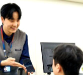 Samsung Perluas Layanan Reservasi ke Semua Service Center, Antrean Kini Bisa Dipangkas Samsung Perluas Layanan Reservasi ke Semua Service Center, Antrean Kini Bisa Dipangkas