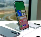 Smartphone Mid-Range Terancam Mundur, Slot MicroSD Justru Bisa Kembali