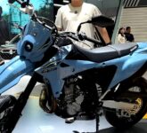 Suzuki DR-Z4SM Menggoda Pasar Indonesia, Supermoto 400 cc yang Uji Keberanian Pecinta Trail Suzuki DR-Z4SM Menggoda Pasar Indonesia, Supermoto 400 cc yang Uji Keberanian Pecinta Trail