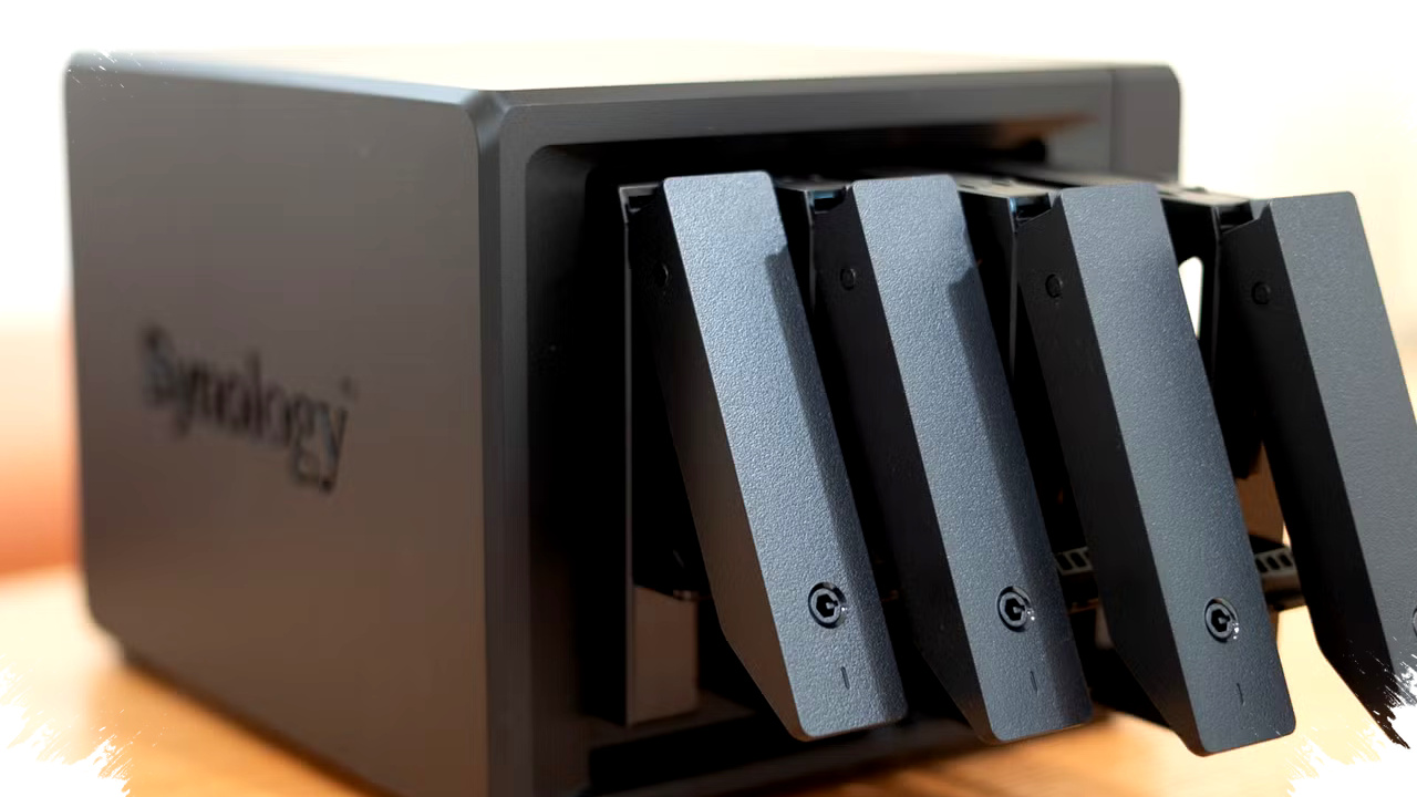 Synology DS925+ Menggoda, Murah Jika Anda Mau Tunduk pada Aturannya Synology DS925+ Menggoda, Murah Jika Anda Mau Tunduk pada Aturannya