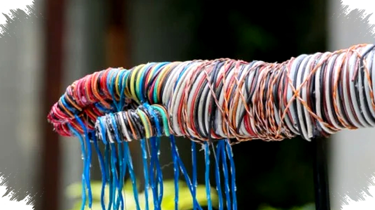 Transformasi Sampah Elektronik Menjadi Karya Seni Bernilai Tinggi yang Inspiratif Transformasi Sampah Elektronik Menjadi Karya Seni Bernilai Tinggi yang Inspiratif