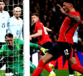 Tuchel Pilih White, Alasan di Balik Dicoretnya Trent Terungkap Tuchel Pilih White, Alasan di Balik Dicoretnya Trent Terungkap