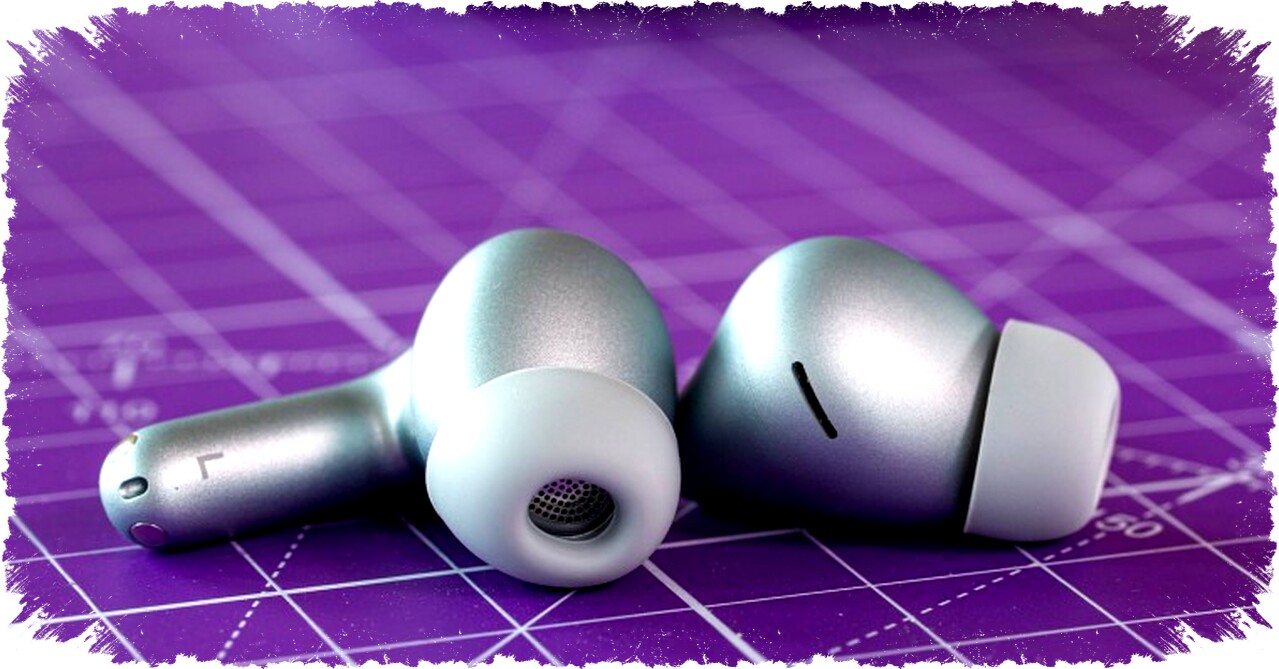 Unboxing Redmi Buds 8 Pro, Sensasi Triple Driver dan ANC 55dB yang Bikin Audio Jadi Level Baru Unboxing Redmi Buds 8 Pro, Sensasi Triple Driver dan ANC 55dB yang Bikin Audio Jadi Level Baru