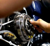 Usai Mudik Lebaran 2026 Motor Terasa Loyo, Cek Oli dan Rem Sebelum Telat!