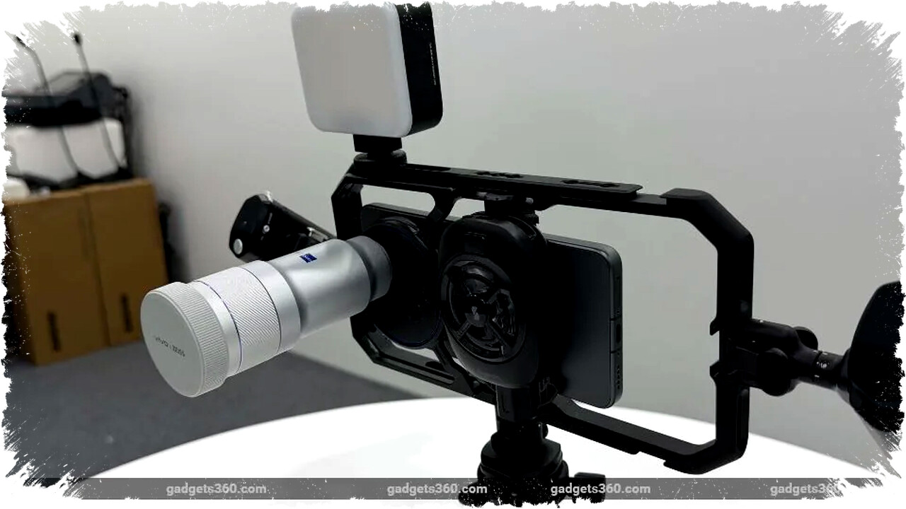 Vivo X300 Ultra Tampil Dramatis di MWC 2026, Zeiss Telephoto Extender Bawa Zoom Mirip Kamera Profesional Vivo X300 Ultra Tampil Dramatis di MWC 2026, Zeiss Telephoto Extender Bawa Zoom Mirip Kamera Profesional