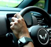 Wuling Bidik PHEV di Bawah Rp 300 Juta, Sinyal Baru Mobil Hybrid untuk Pasar Massal