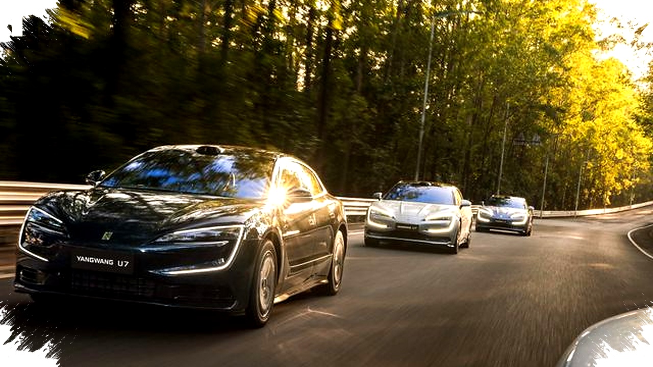 Yangwang U7 2026 Hadirkan Revolusi Mewah Elektrifikasi, Jarak Tempuh Daya Super Hingga 1.006 Km Membuat Semua Terpukau