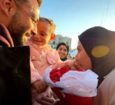 28 Bayi Prematur Gaza Pulang, Pertemuan Haru yang Menutup Dua Tahun Perpisahan