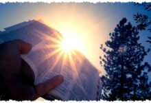 34 Ayat Alkitab Tentang Paskah, Saat Kebangkitan Menaklukkan Maut dan Mengubah Iman