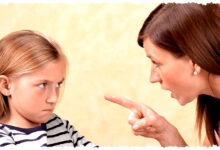 5 Tanda Strict Parents, Anak Bisa Tumbuh Minder dan Takut Berpendapat