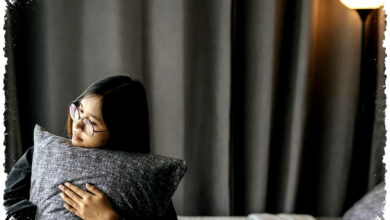 5 Tipe MBTI Paling Sering Memendam Perasaan, Mereka Terlihat Tenang Tapi Berat Di Dalam