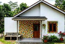 8 Inspirasi Dinding Keramik Rumah Desa, Lebih Mahal dari Cat tapi Justru Hemat Jangka Panjang