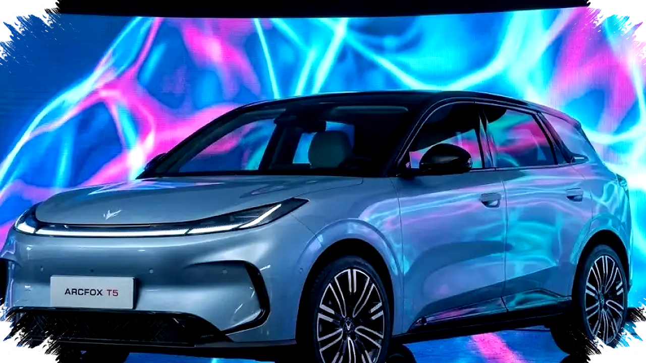 Arcfox T1 Siap Tebar Ancaman, Harga Rp200 Jutaan Bisa Goyang BYD Dolphin dan Cloud EV