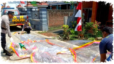 Balon Udara Berpetasan Jatuh di Tulungagung, Atap Rumah Warga Rusak dan Warga Panik
