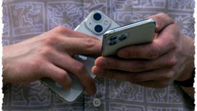 Bukan Gaya-Gayaan, Ini Alasan Dua HP Jadi Daily Driver Banyak Orang