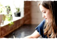 Bukan Nilai Rapor, 8 Ciri Orang Cerdas Ini Justru Sering Dianggap Biasa Bukan Nilai Rapor, 8 Ciri Orang Cerdas Ini Justru Sering Dianggap Biasa