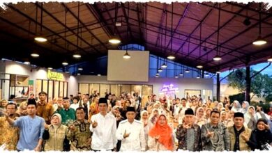 FH UMSU Bagi THR Untuk 300 Keluarga, Rektor Apresiasi Kekompakan Silaturahim Fakultas Hukum